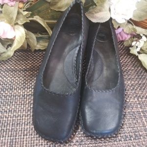 Black Leather NURTURE Flats
